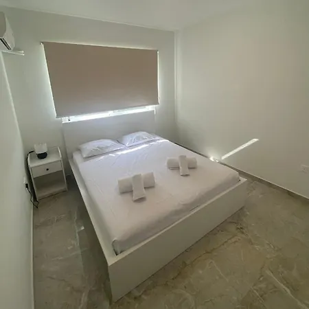 Renovated 2 Bedroom Flat, 100M From Sea, Sea View