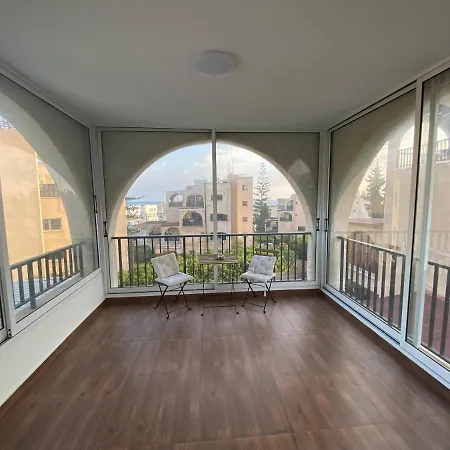דירה Renovated 2 Bedroom Flat, 100M From Sea, Sea View *